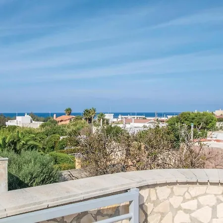 3 Bedroom In בארי
