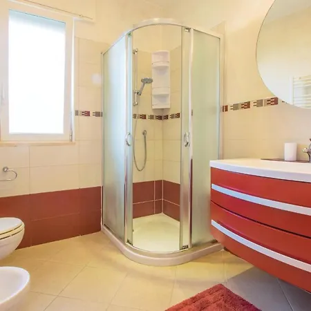 3 Bedroom In Bari