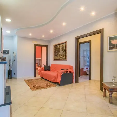 3 Bedroom In Apartman Bari
