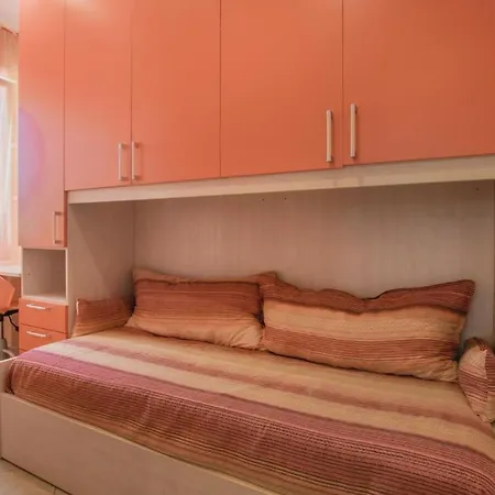 3 Bedroom In Apartment *